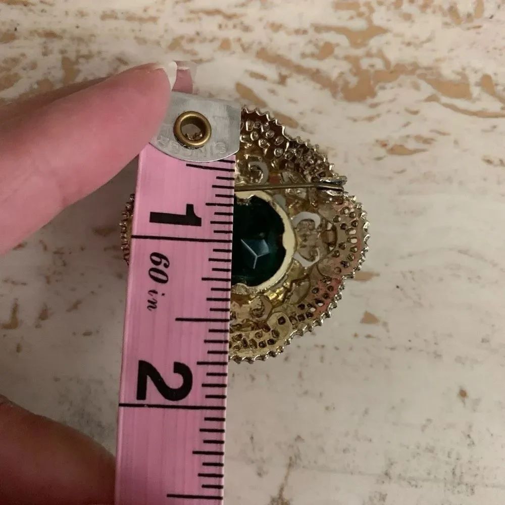 Green brooch - Picture 7 of 8
